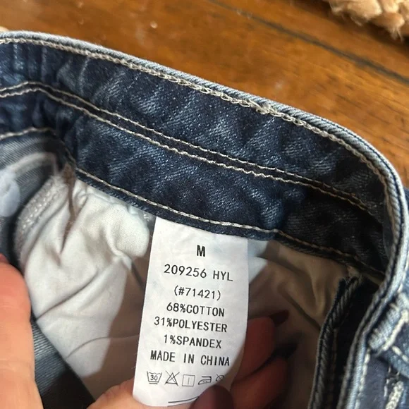 NWOT Flamingals Low Rise Butterfly Flare Jeans 👖 | NWOT Never Worn💨🔥 - Picture 14 of 15